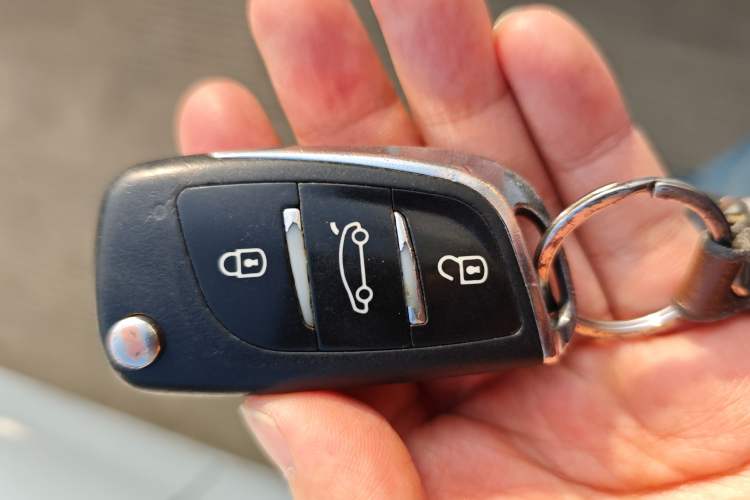 Used Toyota YARiS L Zhi Xian 2016 Revised 1.5E CVT Charming Edition