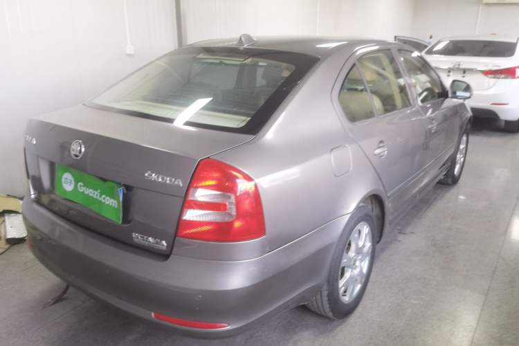 Used Skoda Octavia 2015 Classic Model 1.6L Manual Yijie Edition
