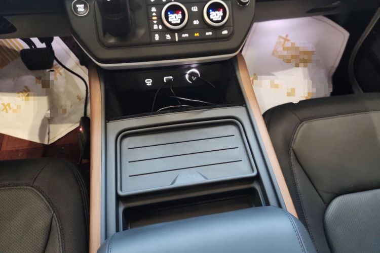 Used Land Rover Defender 2024 110 3.0T P400 X-DYNAMIC HSE
