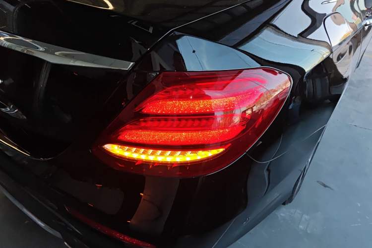 Used Mercedes-Benz E-Class 2020 Facelift E 260 L Sport Edition
