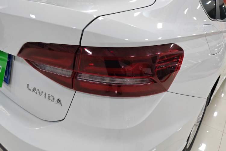 Used Volkswagen Lavida 2023 1.5L Automatic De Yi Edition