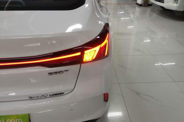 Used Changan Eado 2024 PLUS Blue Whale NE 1.4T GDI DCT High-Energy Edition
