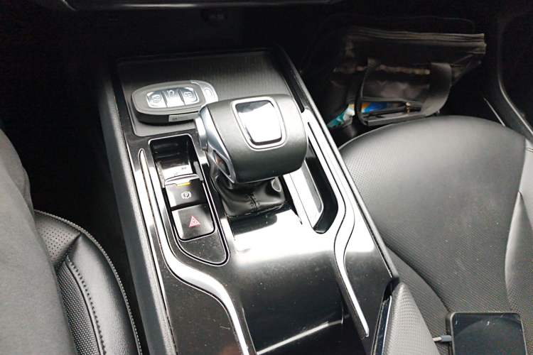 Used Hongqi E-QM5 2023 Base Travel Edition
