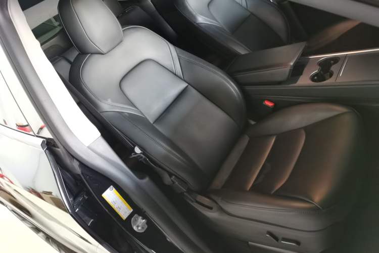 Used Tesla Model Y 2021 Standard Range Rear-Wheel Drive Version
