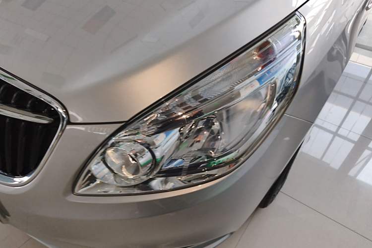 Used Buick GL8 2018 28T Luxury Model China VI Standard