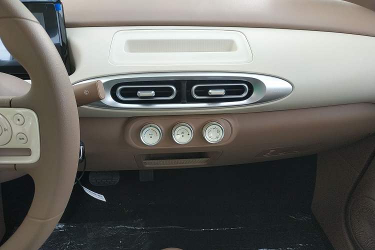 Used Wuling Hongguang MINIEV 2025 Four-Door Version Advanced Edition
