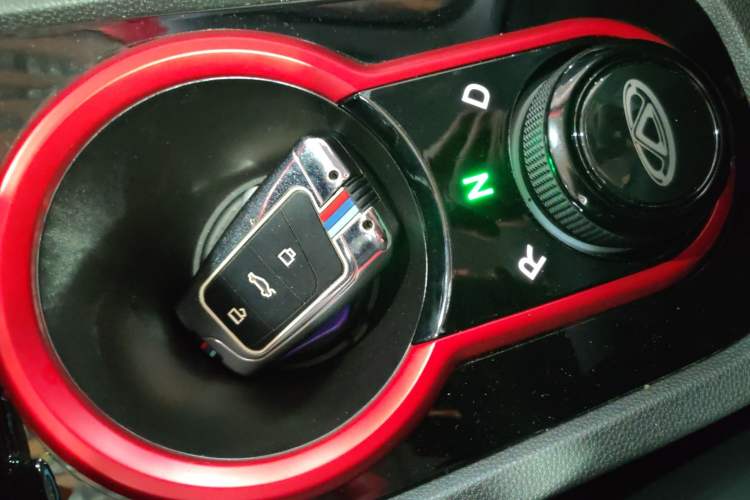 Used Chery Little Ant 2022 Sweet Pink Edition Half-Sugar Version Lithium Iron Phosphate 30 kW 301 km
