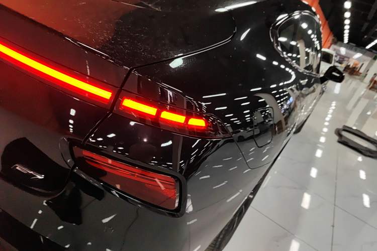 Used XPeng P7 2020 Rear-Drive Long-Range Smart Drive Version
