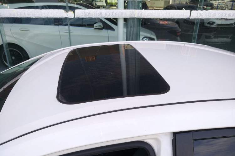 Used Toyota Corolla 2016 Dual-Engine 1.8L E-CVT Elite Edition
