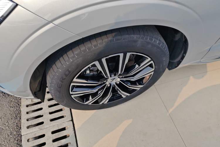 Used Volvo XC60 2022 B5 4x4 Smart Luxury Edition
