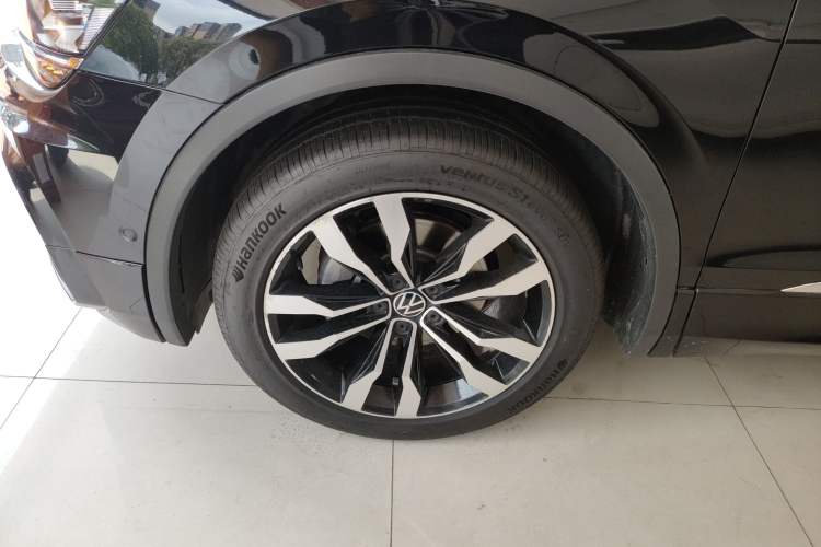 Used Volkswagen Tiguan L 2021 330TSI Automatic Two-Wheel Drive R-Line Flagship Edition
