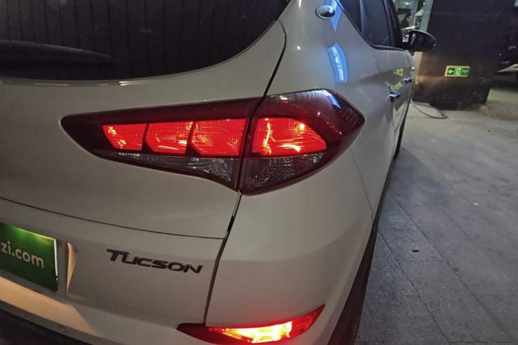 Used Hyundai Tucson 2018 1.6T Dual-Clutch Two-Wheel Drive 15th Anniversary Special Edition