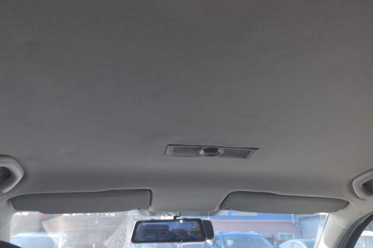 Used Volkswagen Lavida 2013 Revised Classic 1.6L Automatic Fashion Edition