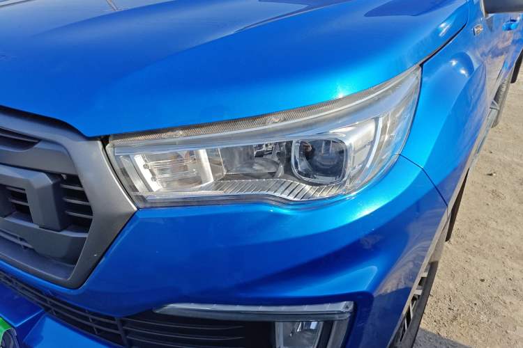 Used Foton Tunland Yutu 2020 2.0T Yutu 8 Shengshi Edition Gasoline Two-Wheel Drive Elite Trim Long Wheelbase 4G20TI5
