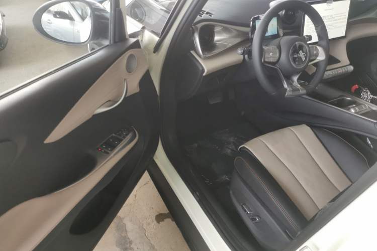 Used BYD Dolphin 2025 420km Free Edition
