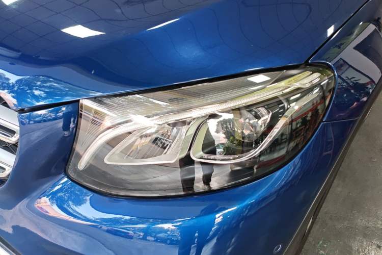 Used Mercedes-Benz GLC 2018 Facelift GLC 260 4MATIC Luxury Edition
