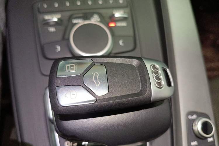 Used Audi A4L 2019 40 TFSI Ambition China VI