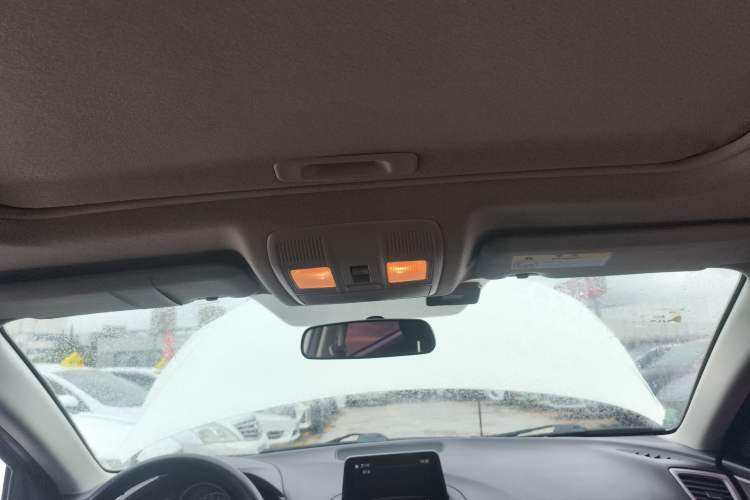 Used Mazda Mazda 3 Axela 2017 Sedan 1.5L Automatic Luxury Model Emission Standard China V
