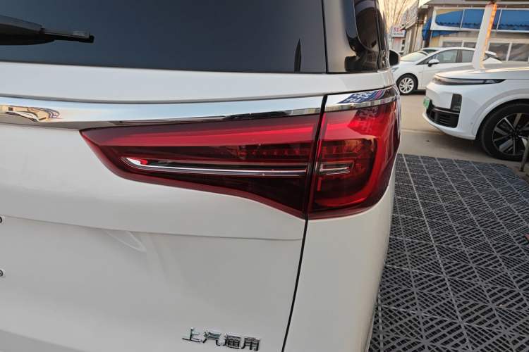 Used Buick GL8 2021 ES Landtrek 653T Luxury Model
