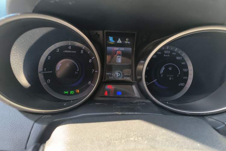 Used Changan CS75 2016 1.8T Automatic Elite Model China V Standard
