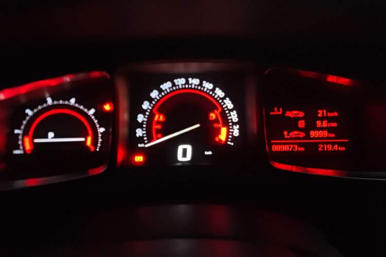 Used  6 2014 1.6T Luxury Edition THP160