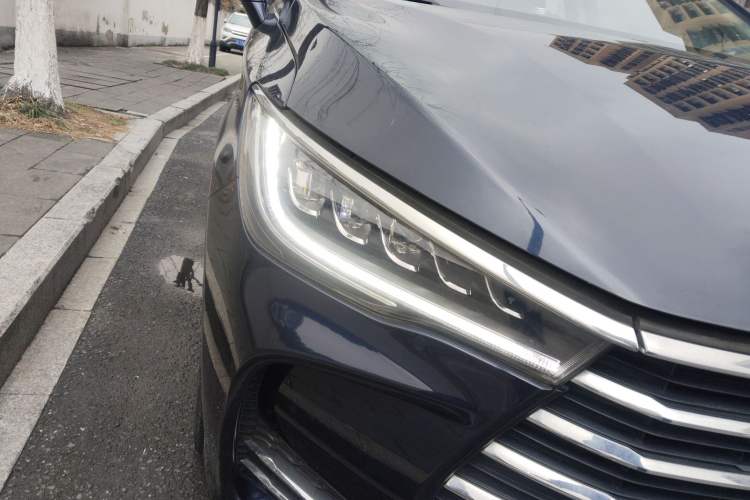 Used BYD Song MAX 2019 1.5T Automatic Smart Connect Prestige Model 6 Seats China VI Standard