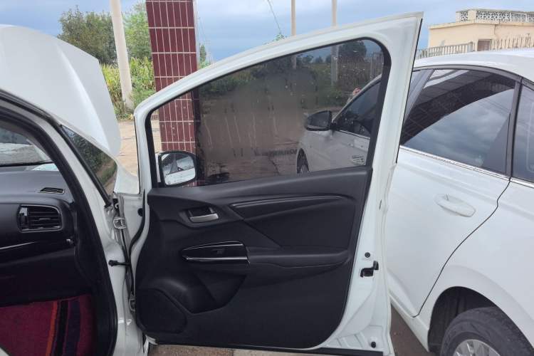 Used Honda Fit 2018 1.5L CVT Comfort Sunroof Version