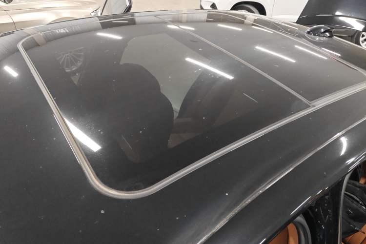 Used Hongqi H9 2023 2.0T Smart Connect Flagship Edition
