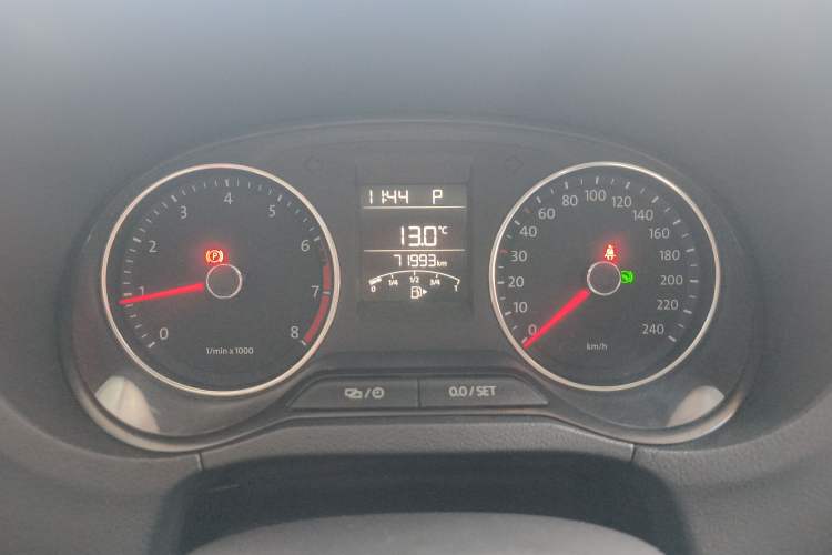 Used Volkswagen Polo 2014 1.6L Automatic Comfort Edition
