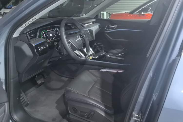 Used Audi e-tron 2021 50 quattro Luxury Edition
