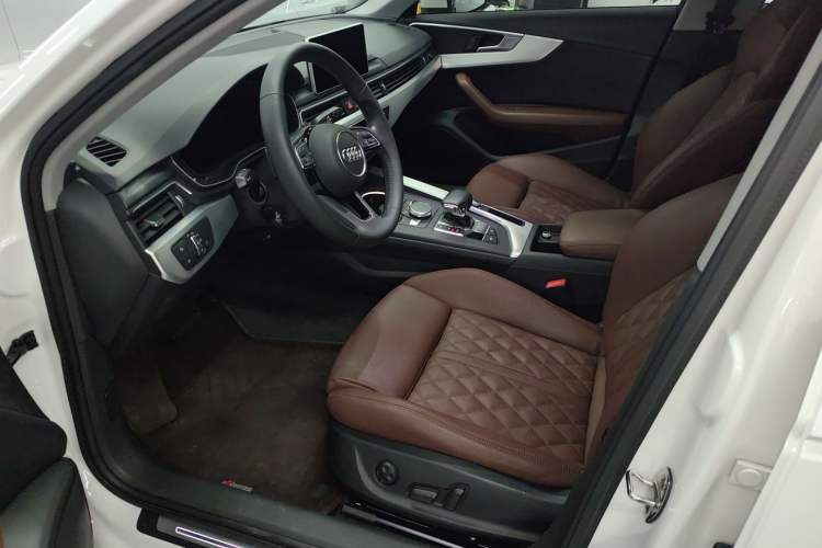 Used Audi A4L 2019 40 TFSI Fashion Version China V
