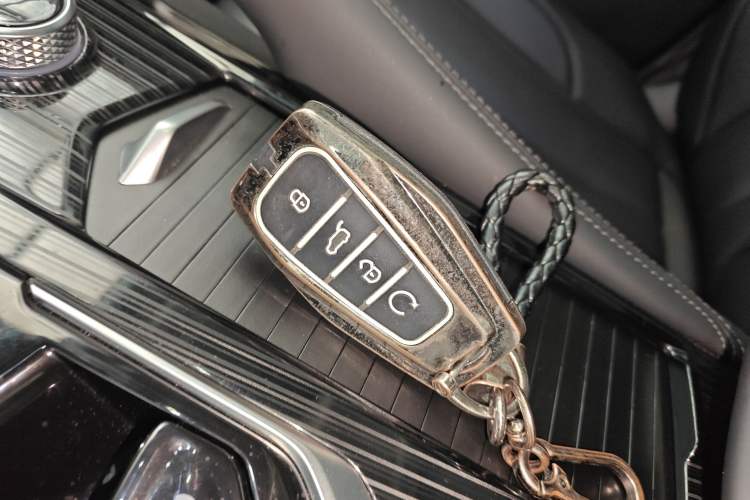 Used Geely Auto Monjaro L 2023 2.0TD High-Power Automatic Two-Wheel Drive Flagship Version
