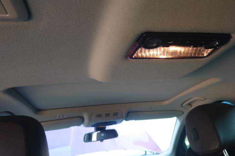 Used BMW 5 Series 2014 525Li Luxury Design Package
