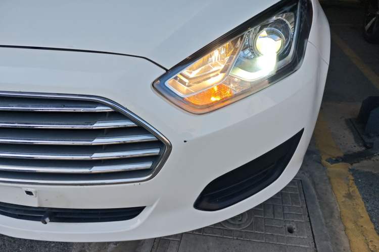 Used Ford Escort 2019 Revised 1.5L Automatic ZhiXiang Version China VI Standard