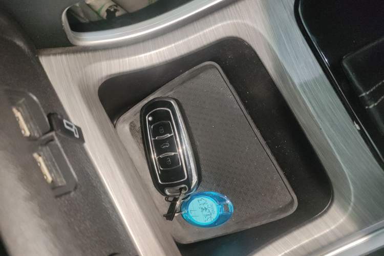 Used Geely Auto Vision X3 2017 1.5L Automatic Prestige Model
