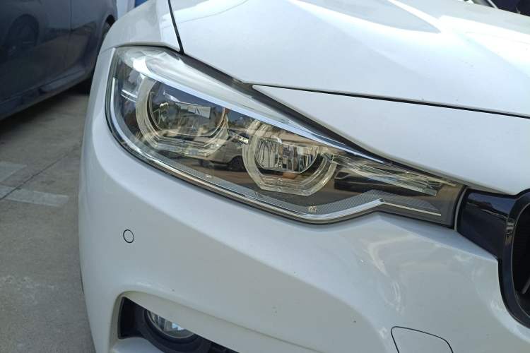 Used BMW 3 Series 2018 320i M Sport Package
