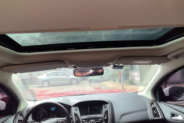 Used Ford Focus 2018 Two-Door Classic EcoBoost 125 Automatic Supercharged Style SmartDrive Edition
