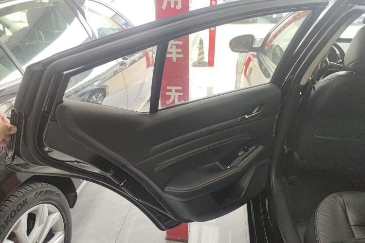 Used Nissan Teana 2019 2.0L XL Upper SmartDrive Version
