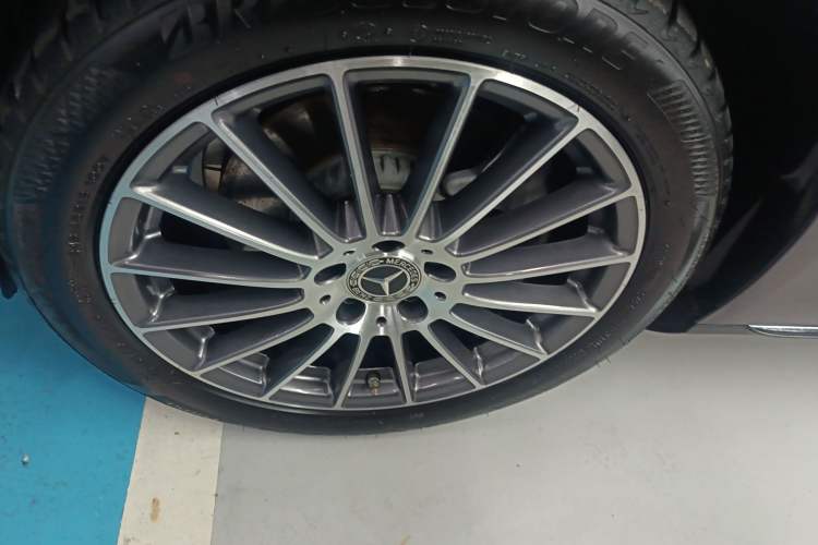 Used Mercedes-Benz E-Class 2022 Second Facelift E 260 L