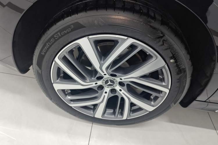 Used Mercedes-Benz E-Class 2025 Facelift E 300 L Fashion Edition
