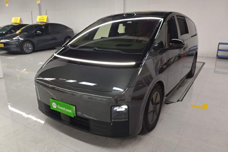 Used Li Auto MEGA 2025 Home Family Special Edition