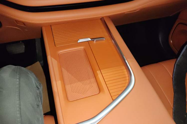 Used Wey Lanshan 2025 Four-Wheel Drive Max