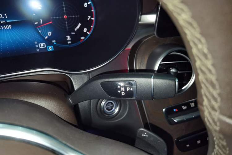 Used Mercedes-Benz GLC 2020 Facelift GLC 260 L 4MATIC Luxury Edition
