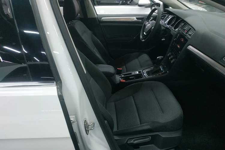 Used Volkswagen Golf 2019 280TSI DSG Comfort Version China VI Standard
