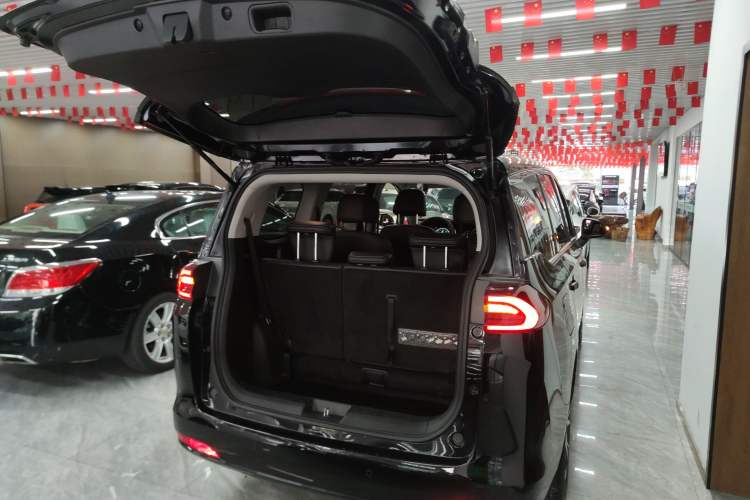 Used GAC Trumpchi M6 2023 PRO 270T DCT Luxury Edition
