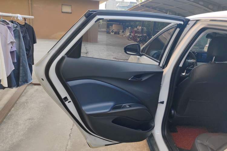 Used Buick Velite 6 2024 450km Range Commuter Version
