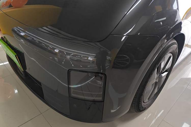 Used Li Auto MEGA 2024 Ultra Model