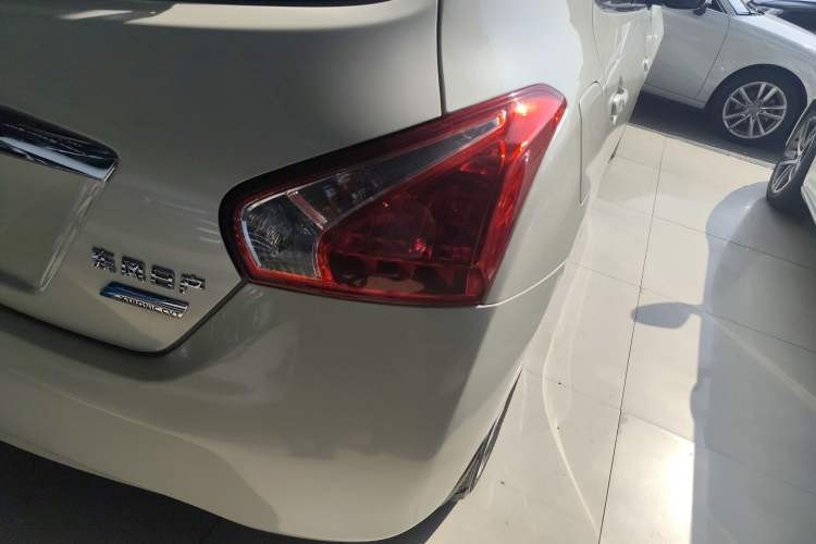 Used Nissan Tiida 2014 1.6L CVT Comfort Model
