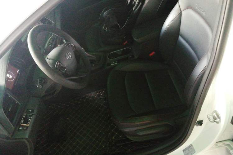 Used Hyundai Elantra 2020 1.4T Dual-Clutch Xuan Dong · Dynamic Version
