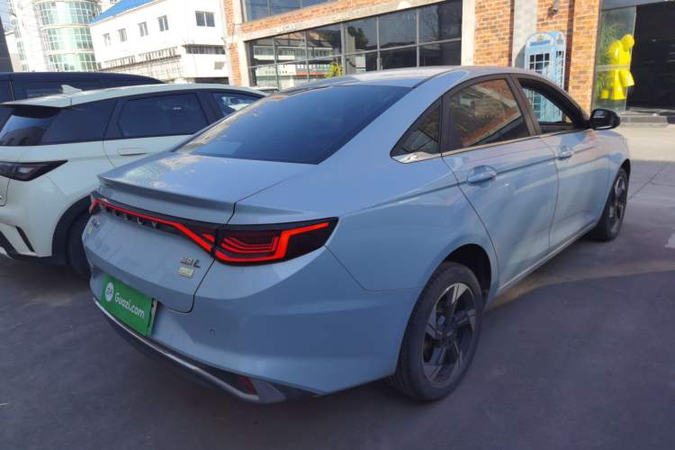 Used Geely Auto Emgrand L HiP 2022 1.5TD-DHT Pro 100KM Super Clean
